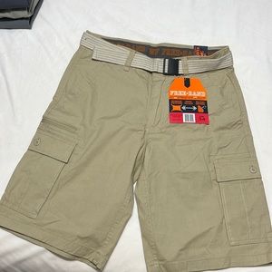 Wear first brand new cargo shorts size 34